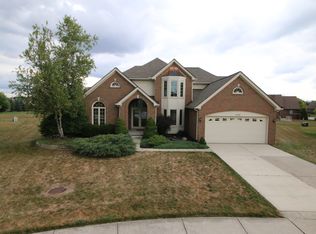 2439 Westgate Ct, Canton, MI 48188