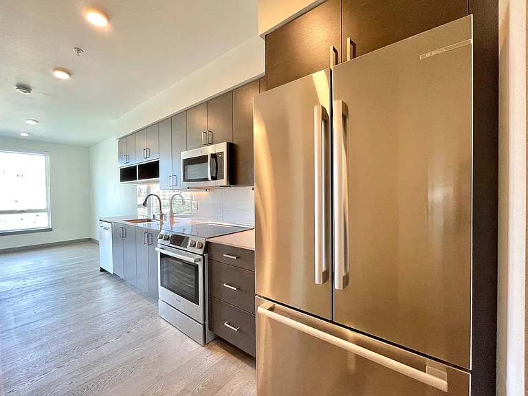 11903 NE 128th St #610 — Photo 3