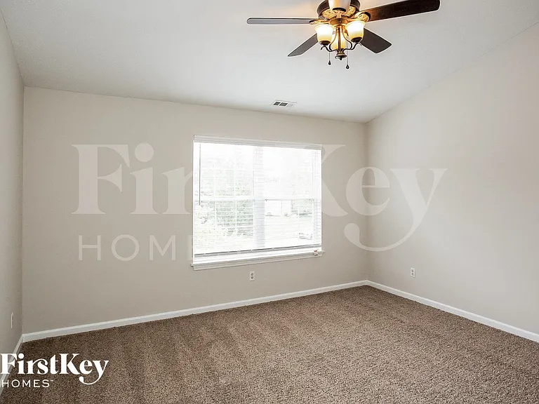 17651 Willow Creek Way — Photo 7