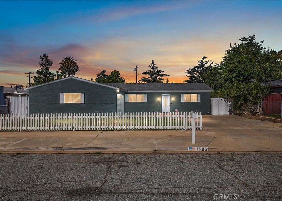 1305 Massachusetts Ave Beaumont CA 92223 Zillow