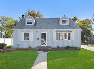 776 Coleridge Rd, Uniondale, NY 11553