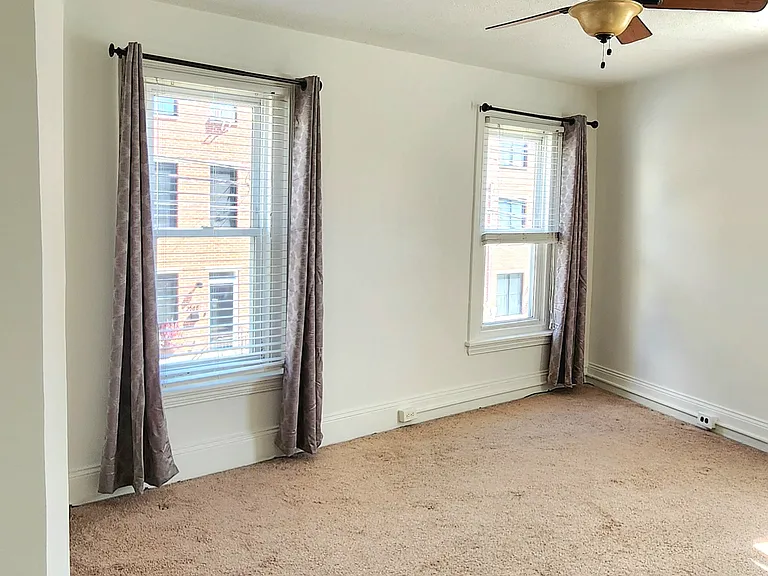 3591 Calumet St — Photo 30