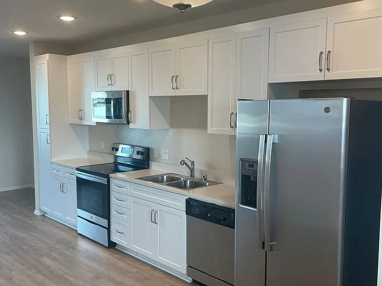 288 Center St. — Photo 11