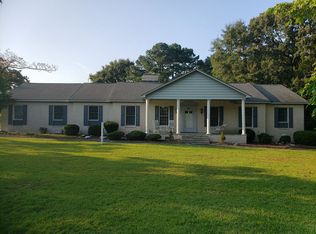 2790 Forrest Dr, Kinston, NC 28504