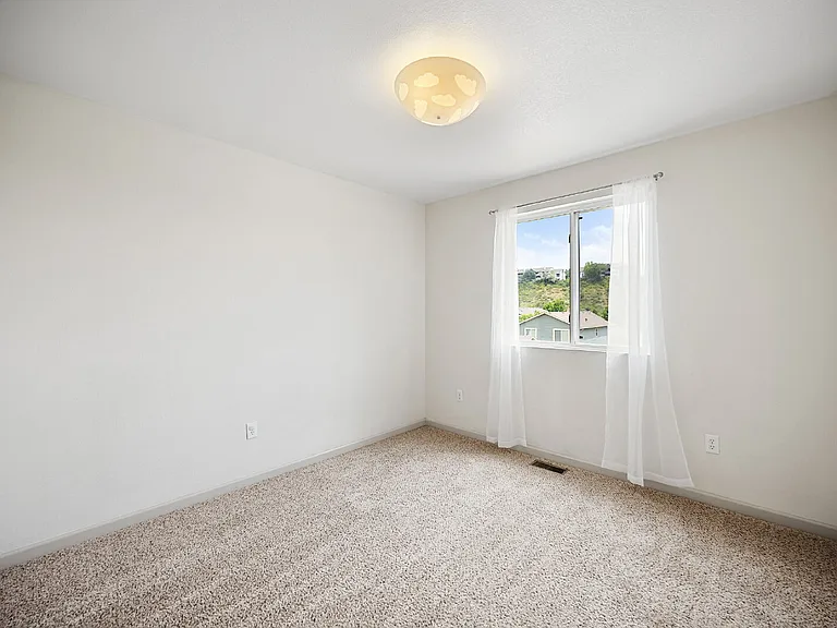 2211 Downend St — Photo 22