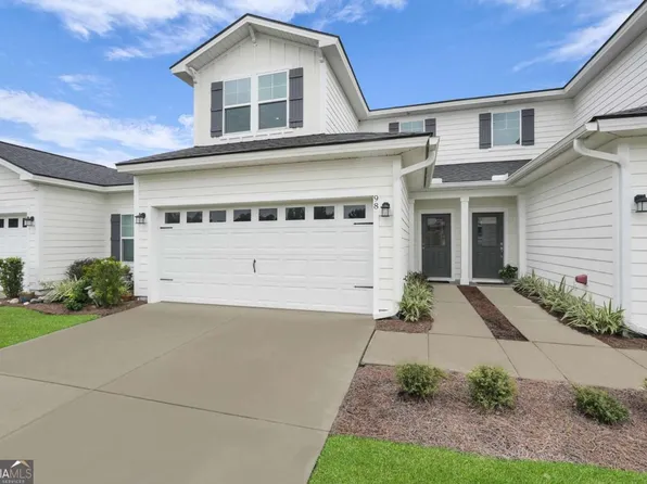 98 Small Pine Ln, Richmond Hill, GA 31324