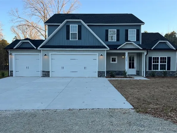 249 Zeppelin Ln, Raeford, NC 28376