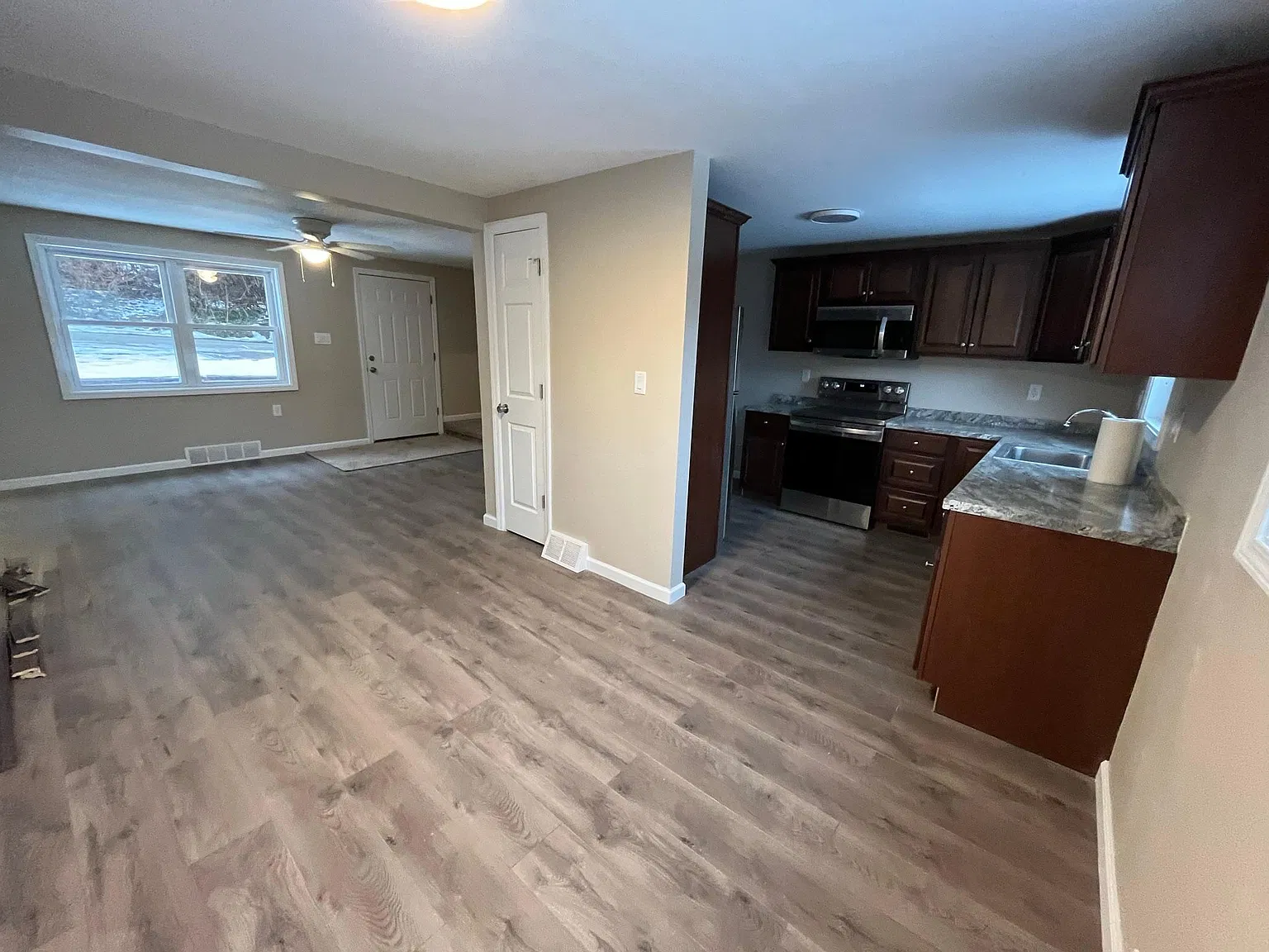 2 bed, $1,195 — Photo 4