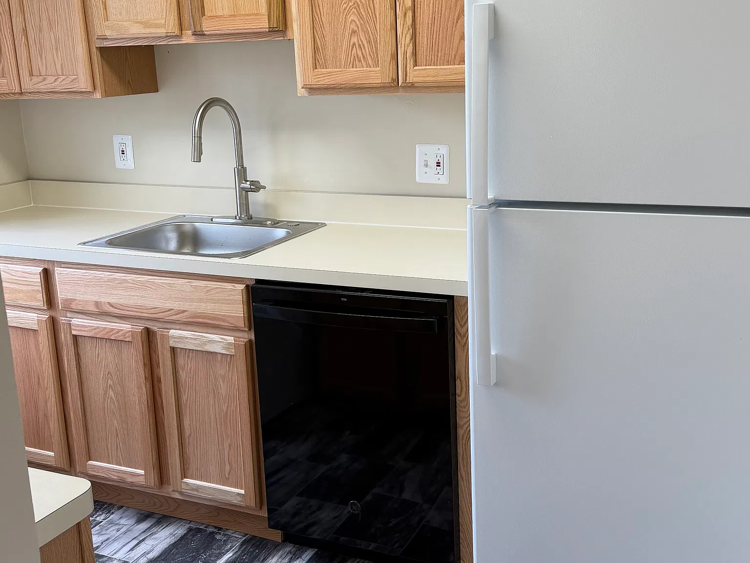 1 bed, 900 sqft, $1,850 — Photo 4