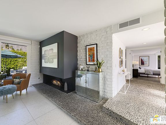 5th image of 1061 S Sagebrush Rd