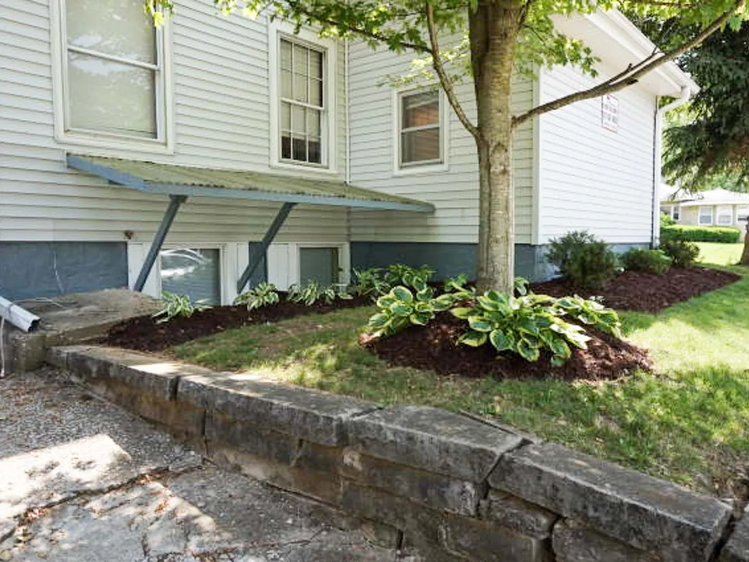 2 bed, 750 sqft, $1,350 — Photo 3