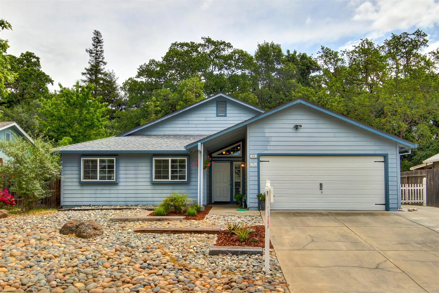 839 Stetson Way photo 1