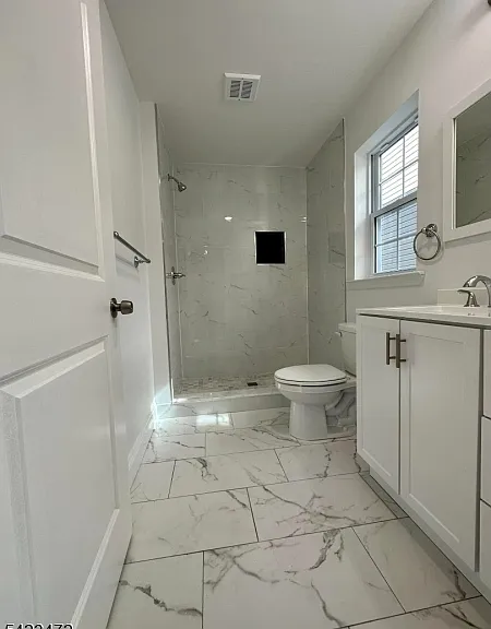 135 Court St — Photo 11