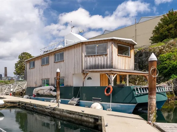 1810B Store St #14, Victoria, BC V8T 4R4