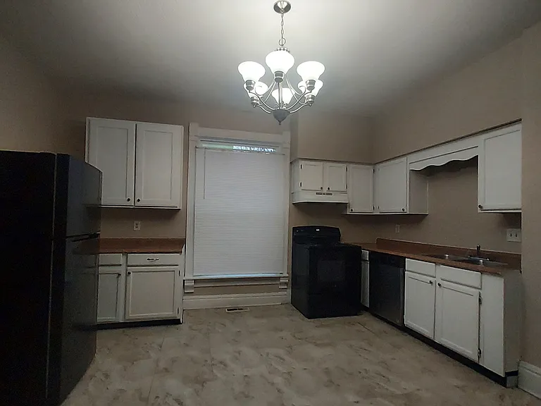 512 Kibler Ave — Photo 1
