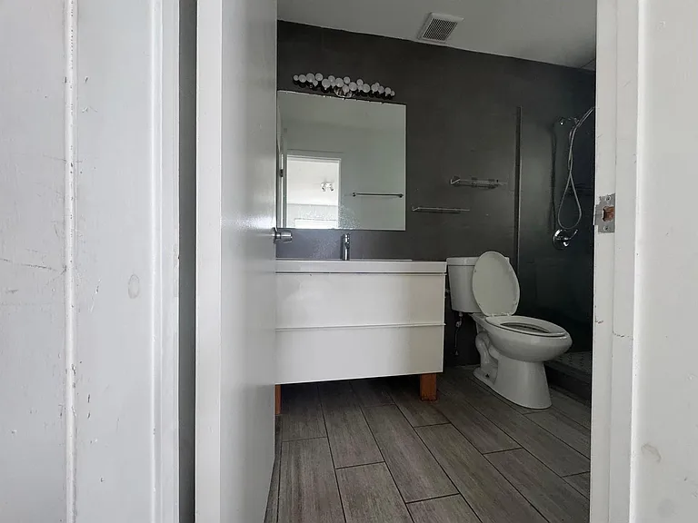 7910 Abbott Ave #6 — Photo 4
