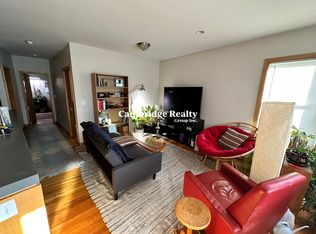 132 Columbia St #1T, Cambridge, MA 02139