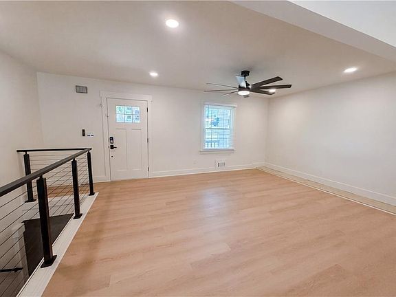 3rd image of 4747 Nelda Dr
