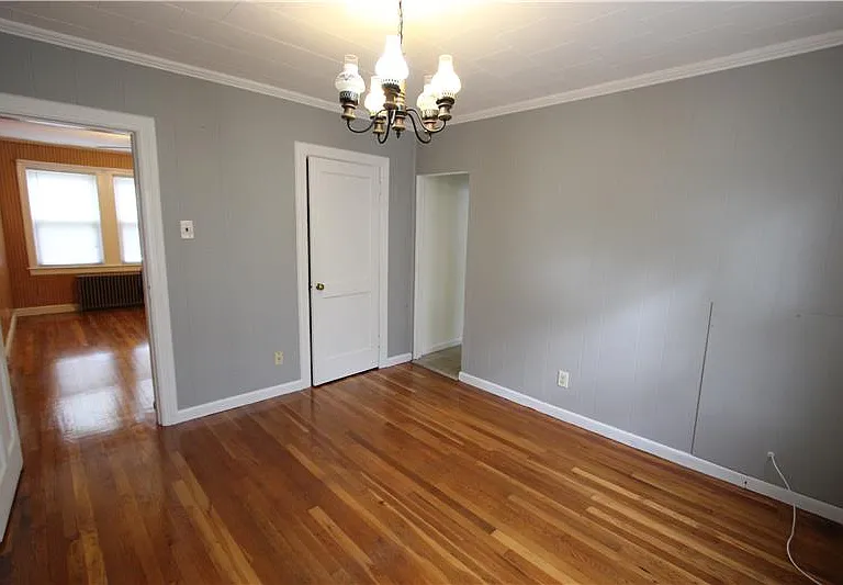 23 Saxon St — Photo 14