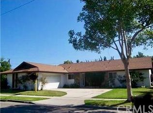 969 Sonora Rd, Costa Mesa, CA 92626