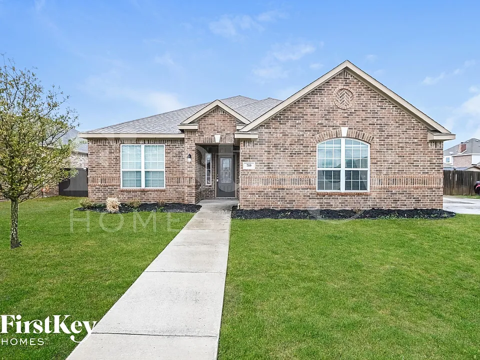 719 Shady Meadow Ln