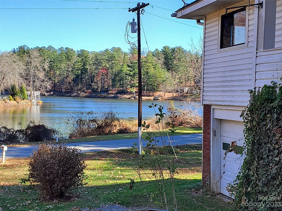 1st image of 713 N Lakeside Dr