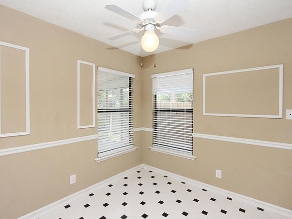 5th image of 105 Autumn Springs Dr