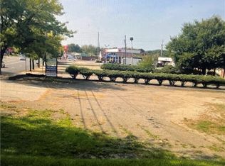 47 E Waterloo Rd, Akron, OH 44319