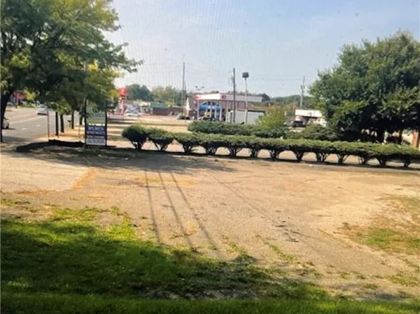 47 E Waterloo Rd, Akron, OH 44319