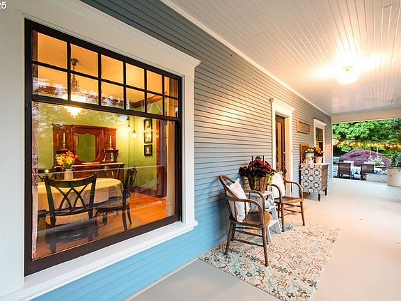 4th image of 863 N Shepherd Rd