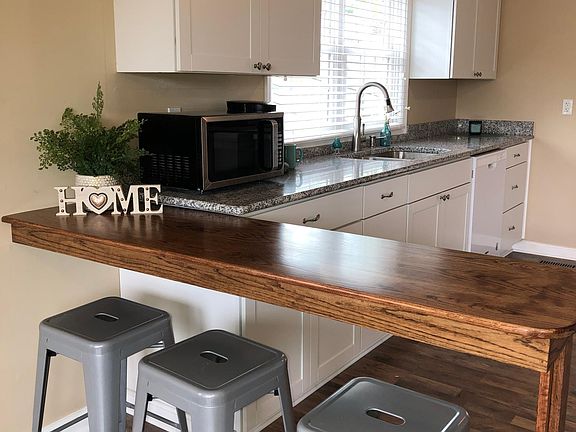 Kitchen... with breakfast bar
