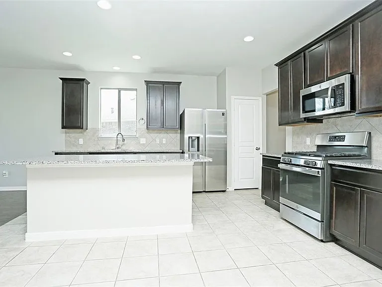 1123 Cloud Croft Ln — Photo 7