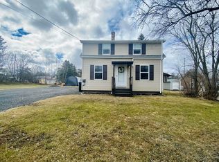 12 Cedar St, Presque Isle, ME 04769