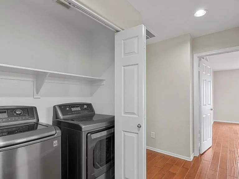 203 W Nolan Way — Photo 28