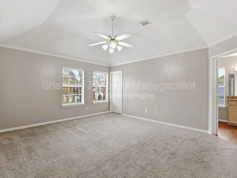 3327 Shady Glen Ln — Photo 16
