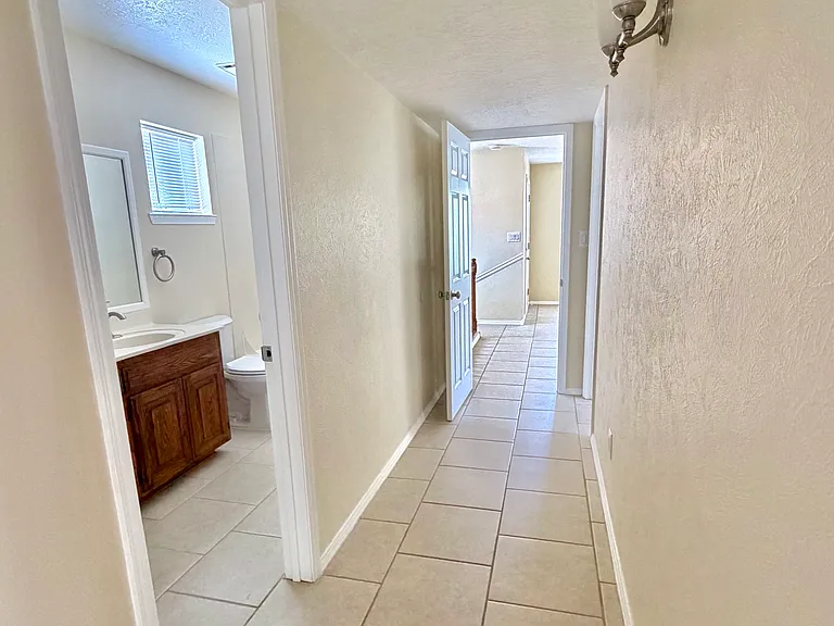 6125 Rosetree Pl NE — Photo 28