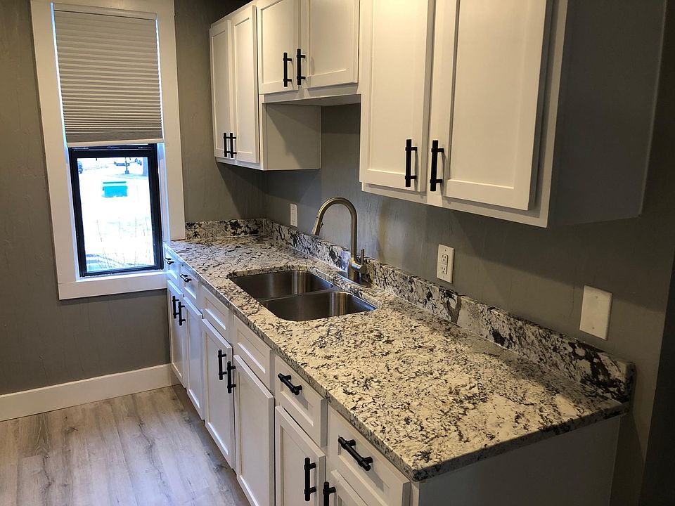 1st image of 801 East Dr APT D