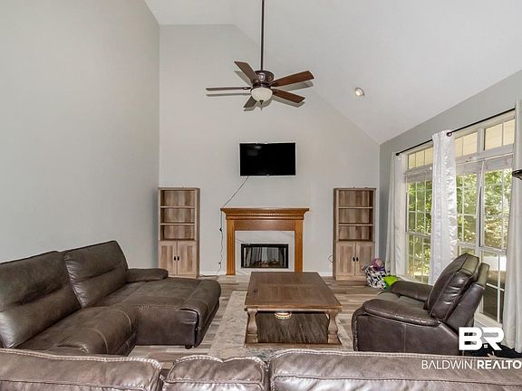 4th image of 9991 Wedgefield Ct