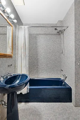 Rented by Corcoran | media 11