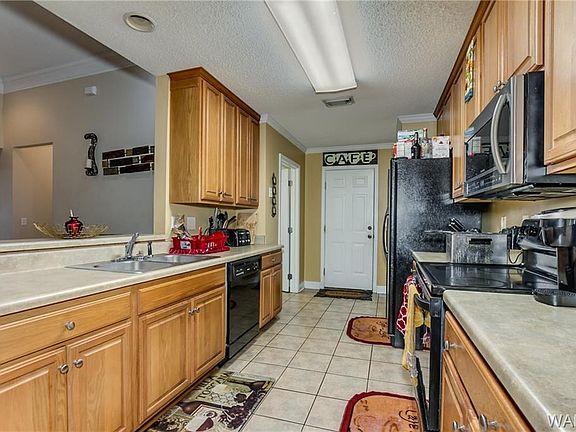 4th image of 4125 Heathersage Cir