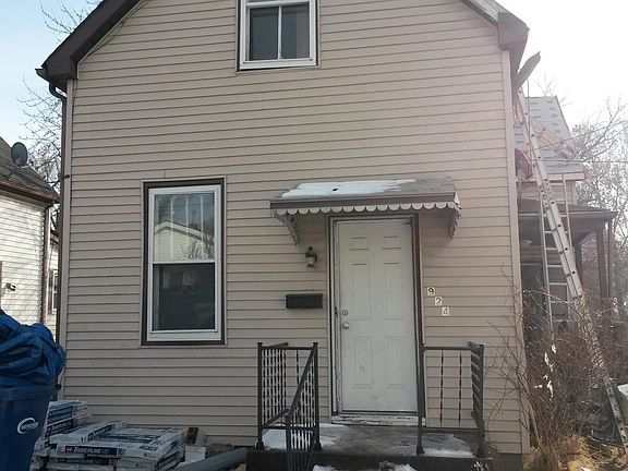 4th image of 924 Dammert Ave