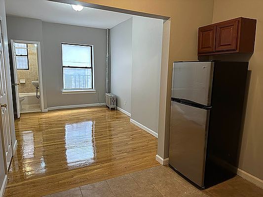 1st image of 154 E 106th St APT 3D