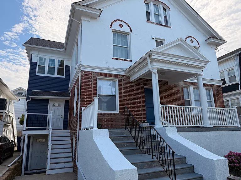 16 S Oakland Ave #B — Photo 1