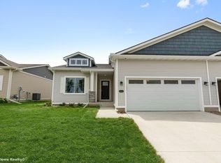 9442 Primo Ln, West Des Moines, IA 50266