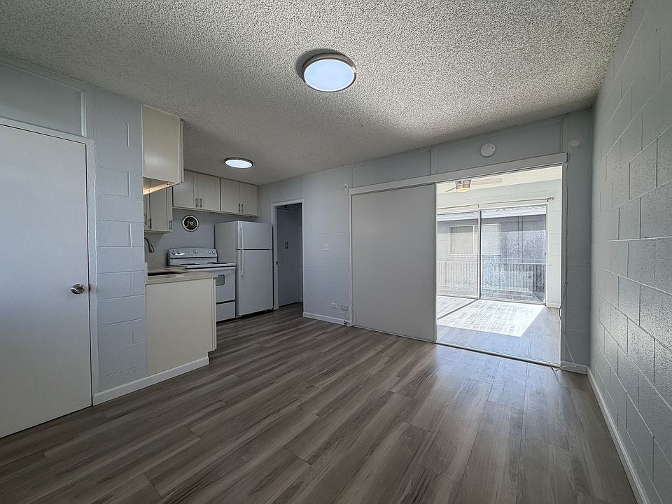 1st image of 3140 Castle St APT 4