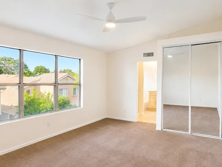11089 Carlow Ct — Photo 8