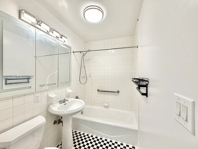 56 Court St #4HH — Photo 12