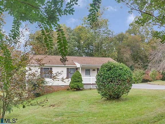 3rd image of 497 Cordelia Dr