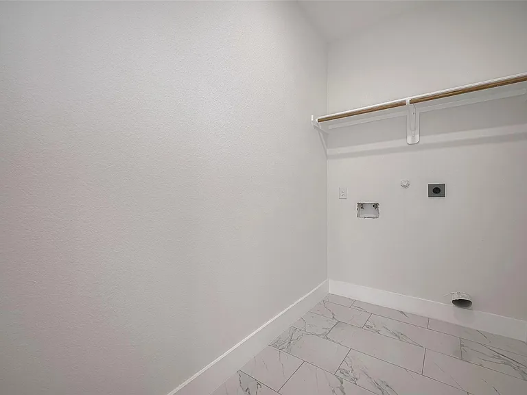 7546 Charlie St — Photo 33