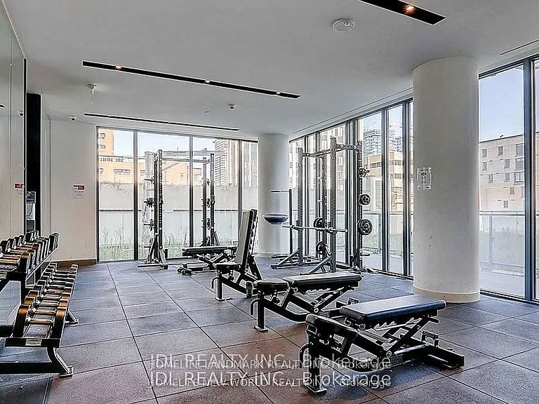 25 Richmond St E #408 — Photo 7